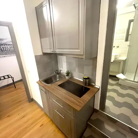 Pantheon Relais Апартаменты *